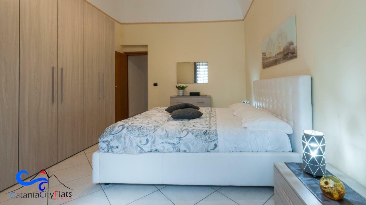 Catania City Flats Apartment Bagian luar foto