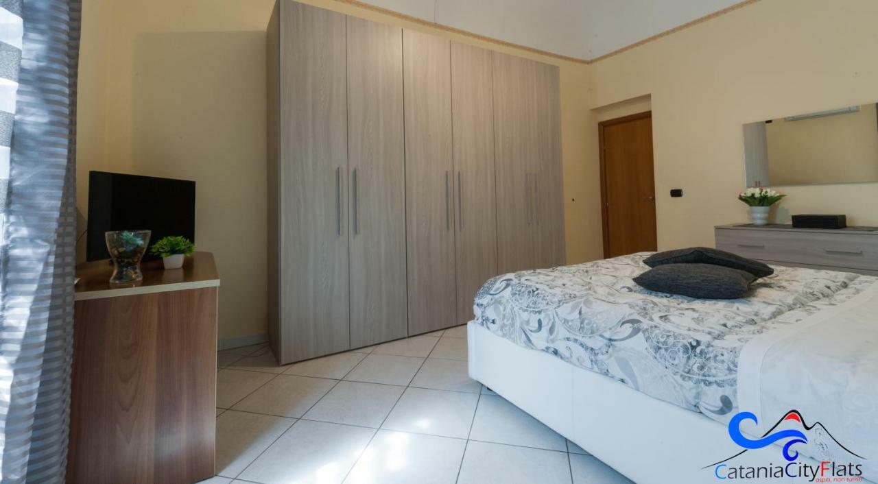 Catania City Flats Apartment Bagian luar foto